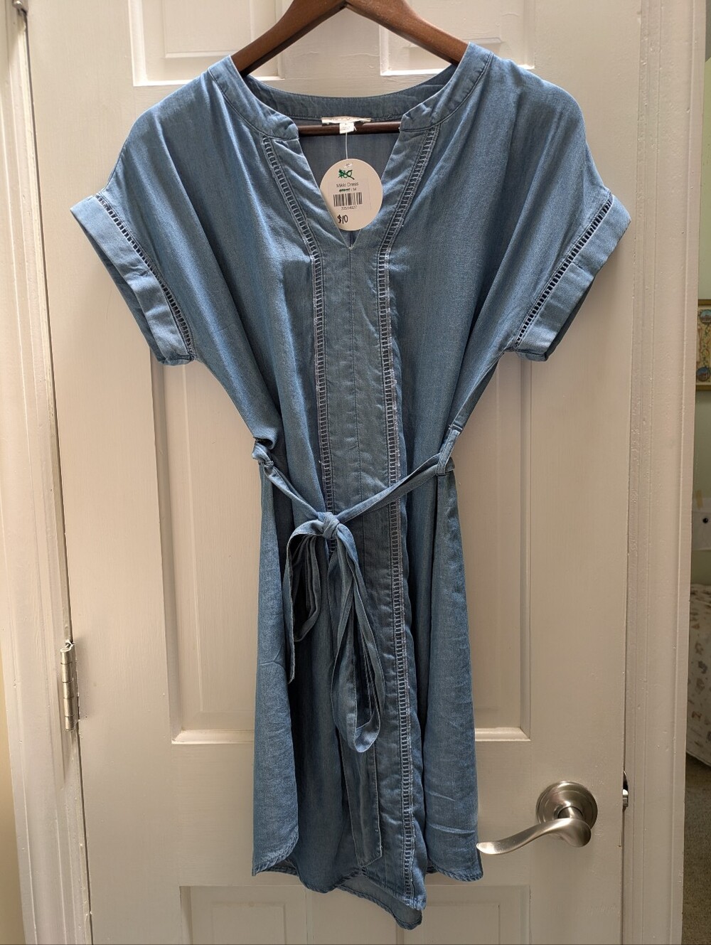NWT Cute "Blu Pepper" Denim Dress | Size M